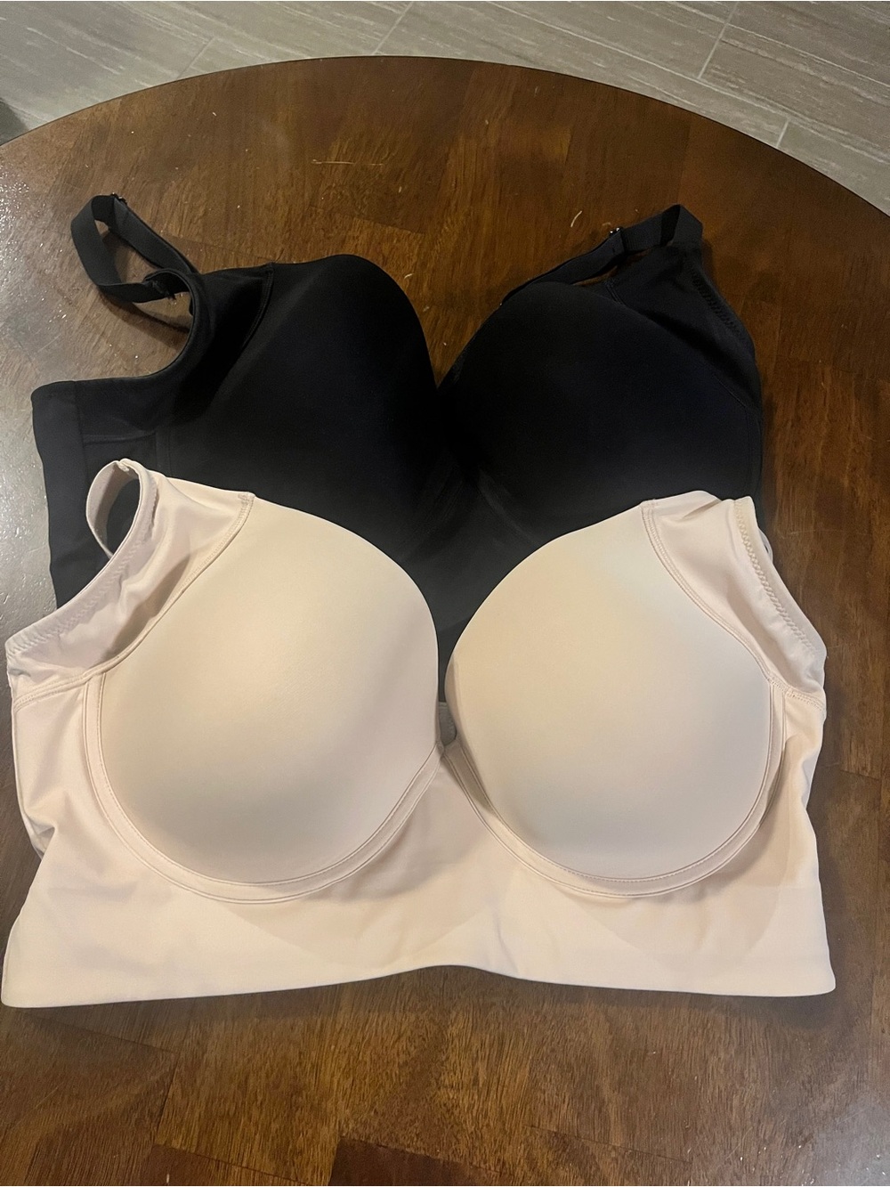 Soma Smooth Wire Bra - Multiple sets - different sizes